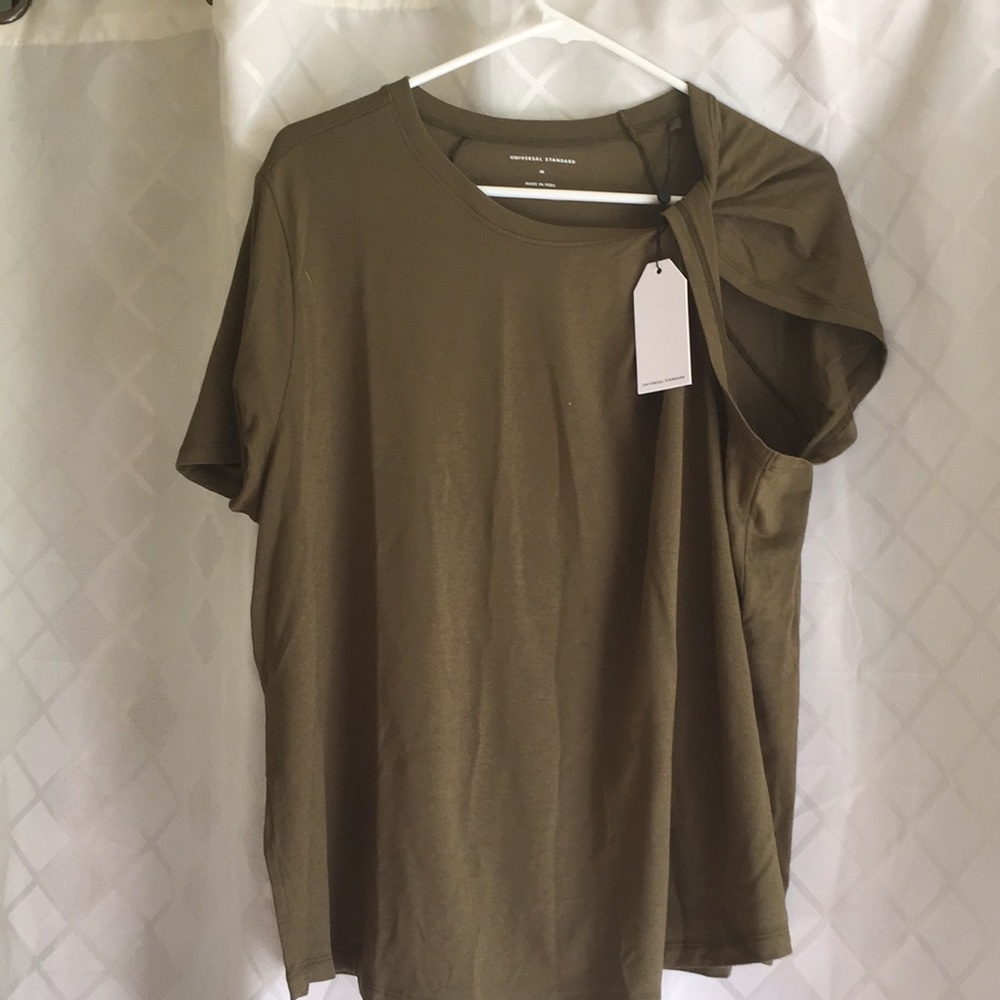 Universal Standard Rosa Twist Tee